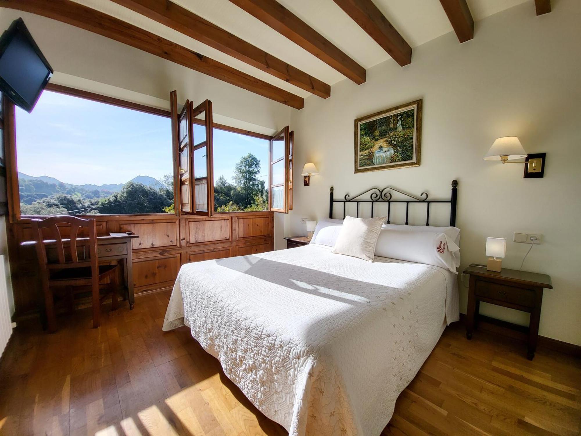 La Biesca Sebrenu Hotel Ribadesella Ngoại thất bức ảnh